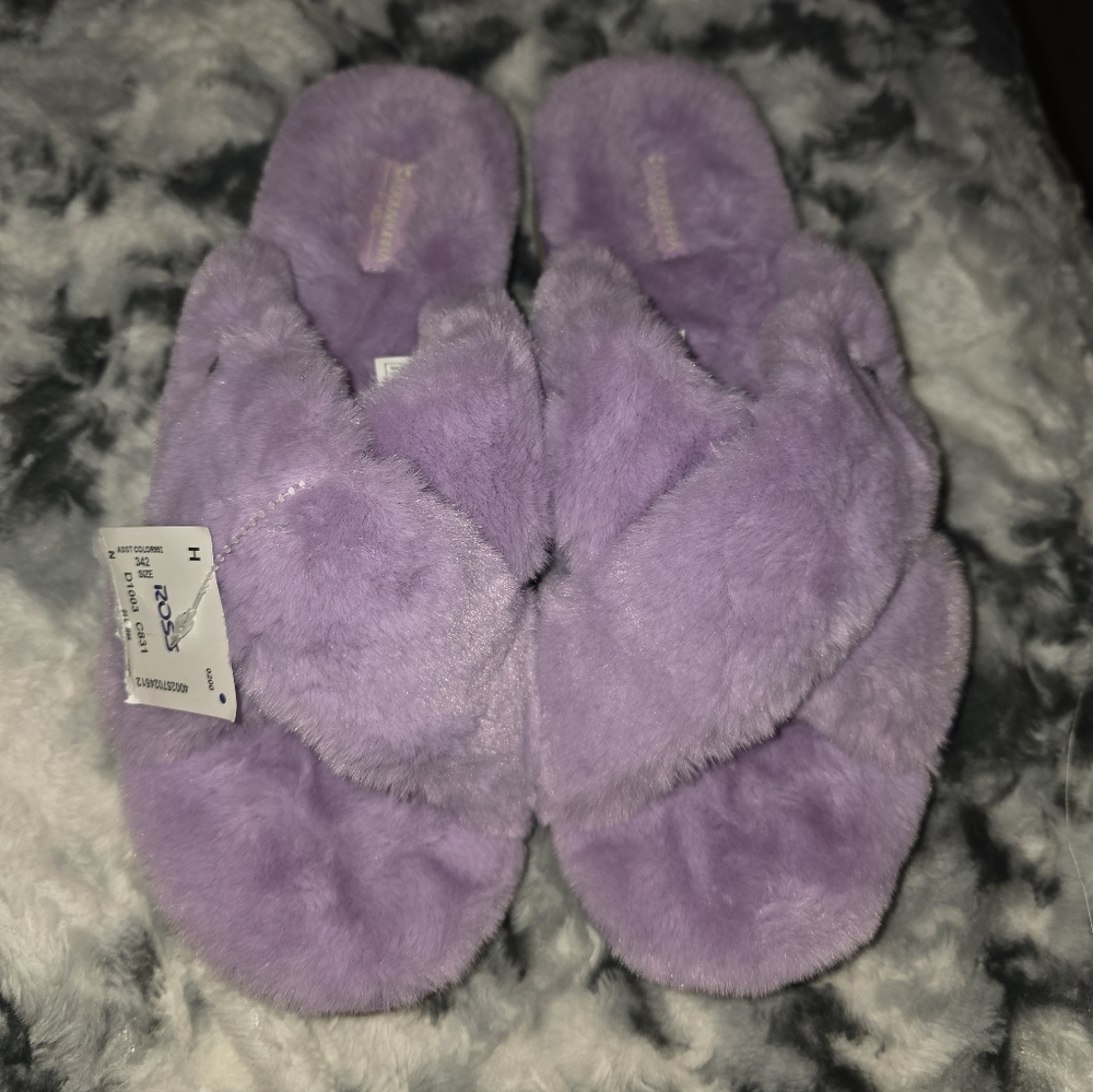 Koolaburra Purple Fluffy Slippers
